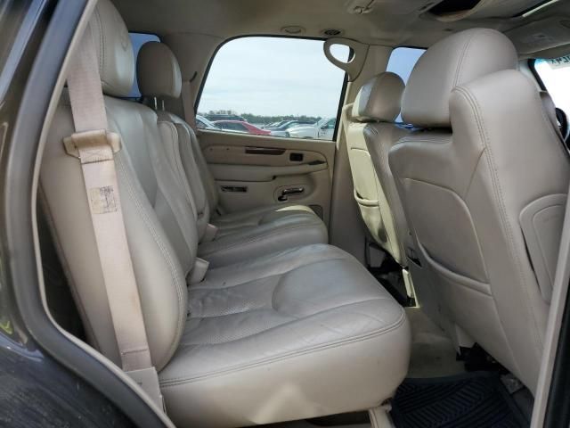 2004 Cadillac Escalade Luxury