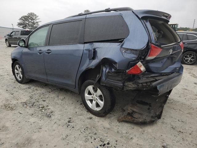 2014 Toyota Sienna LE