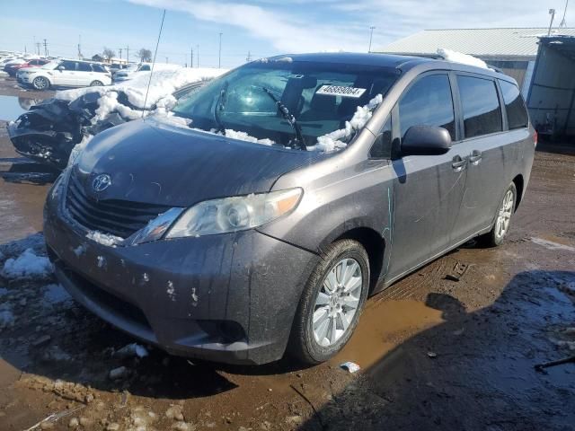 2012 Toyota Sienna LE