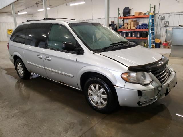 2006 Chrysler Town & Country Touring