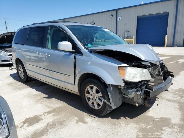 2010 Chrysler Town & Country Touring