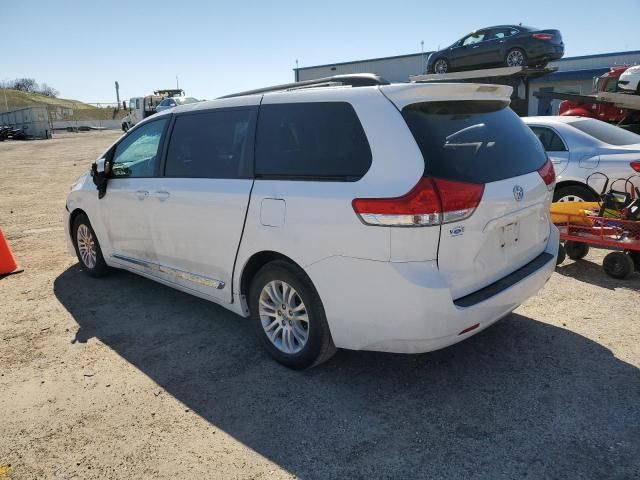 2013 Toyota Sienna XLE