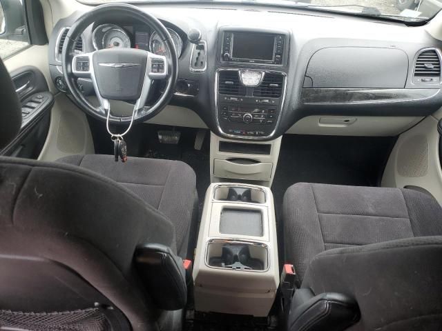 2011 Chrysler Town & Country Touring