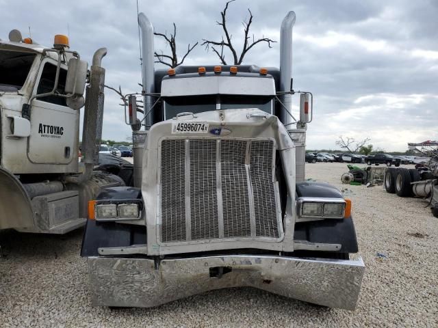 2003 Peterbilt 379