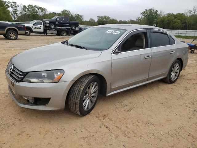 2012 Volkswagen Passat SEL