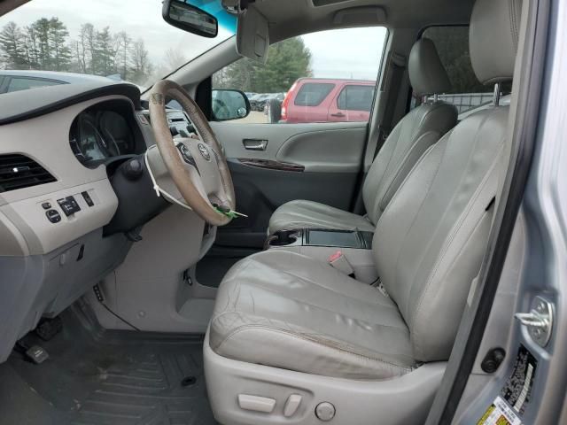 2014 Toyota Sienna XLE