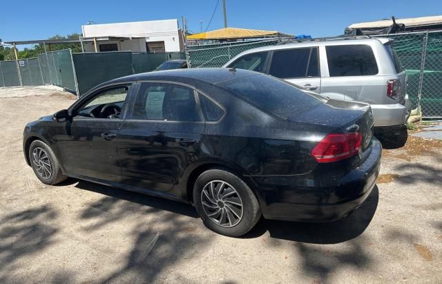 2015 Volkswagen Passat S