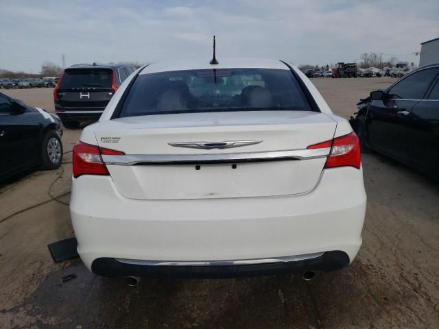 2013 Chrysler 200 Limited