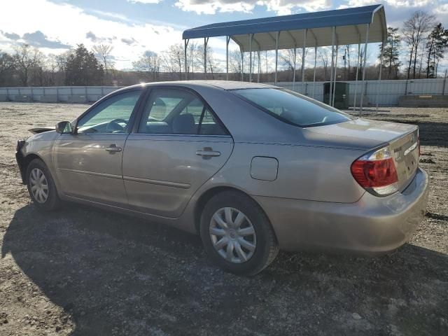 2005 Toyota Camry LE