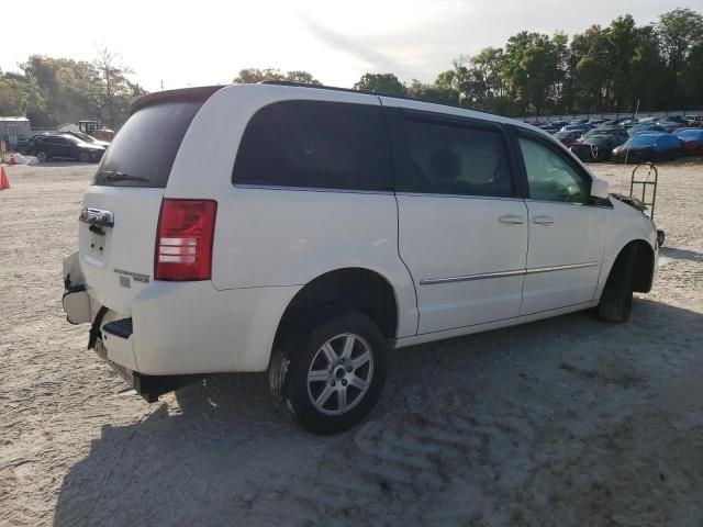 2010 Chrysler Town & Country Touring