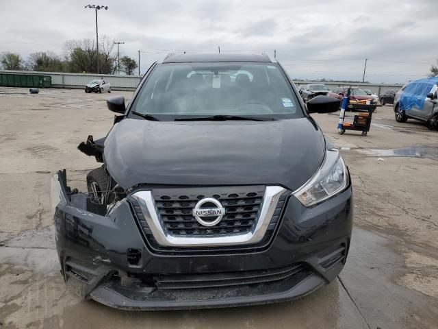 2019 Nissan Kicks S