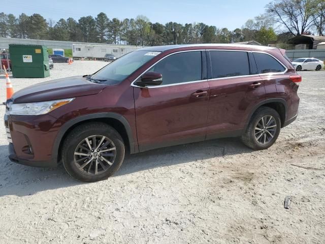 2019 Toyota Highlander SE