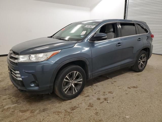 2019 Toyota Highlander LE