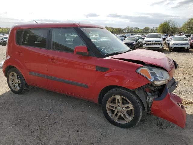 2011 KIA Soul +