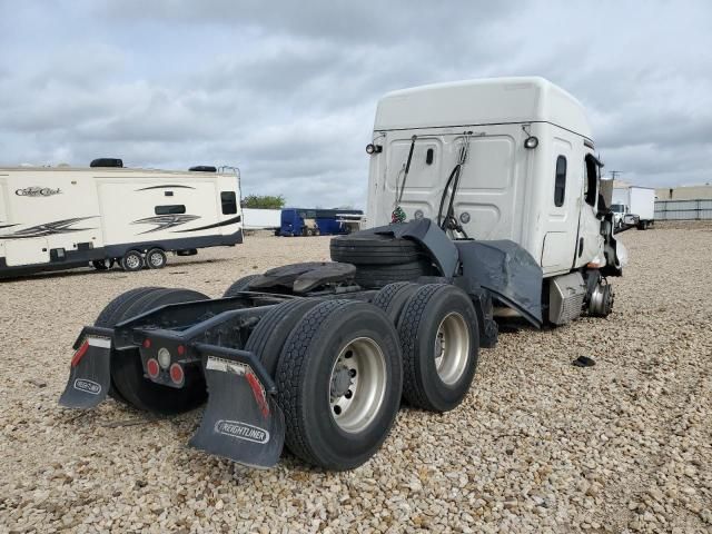 2023 Freightliner Cascadia 126