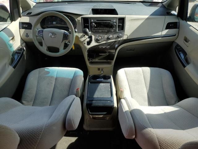 2011 Toyota Sienna LE