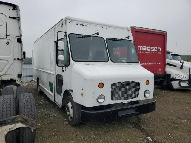 2010 Freightliner Chassis M Line WALK-IN Van