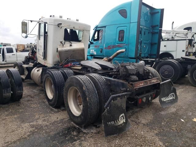 2011 Kenworth Construction T800