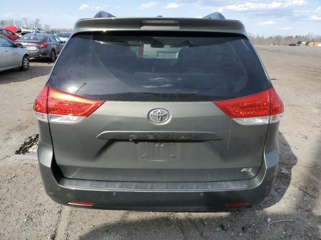 2011 Toyota Sienna XLE