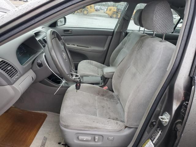 2004 Toyota Camry LE