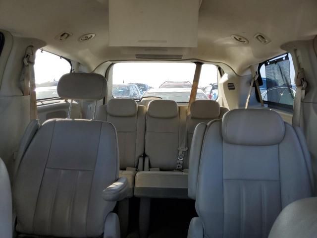 2009 Chrysler Town & Country Touring