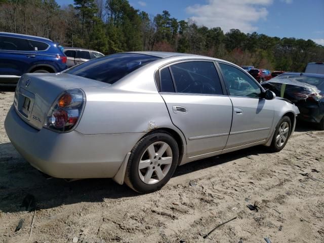 2004 Nissan Altima Base