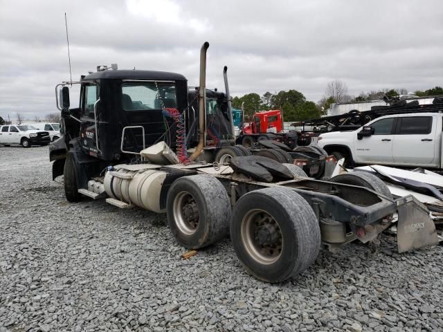 2018 Mack 600 CXU600