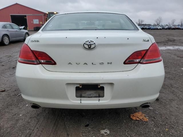 2005 Toyota Avalon XL