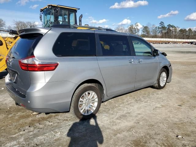 2015 Toyota Sienna XLE