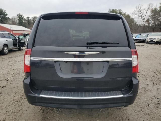 2012 Chrysler Town & Country Touring