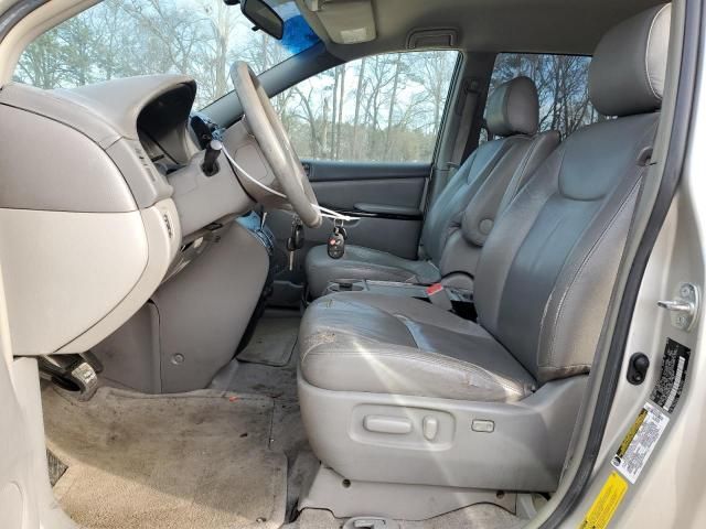 2005 Toyota Sienna CE