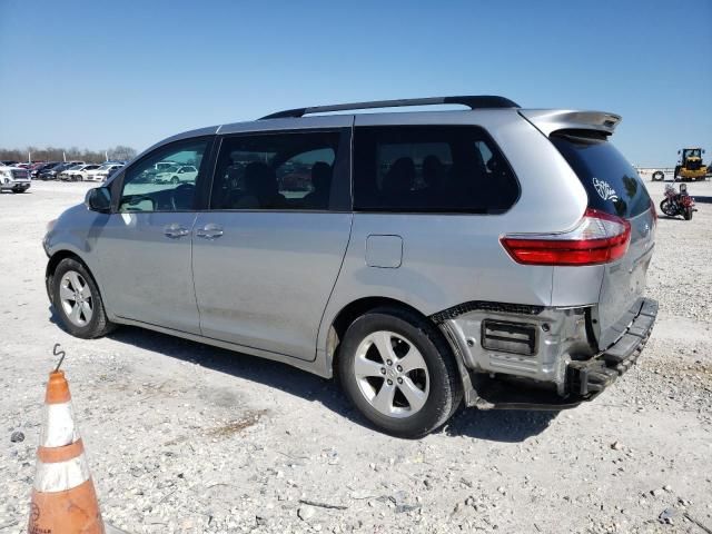 2015 Toyota Sienna LE