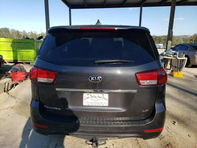 2015 KIA Sedona LX