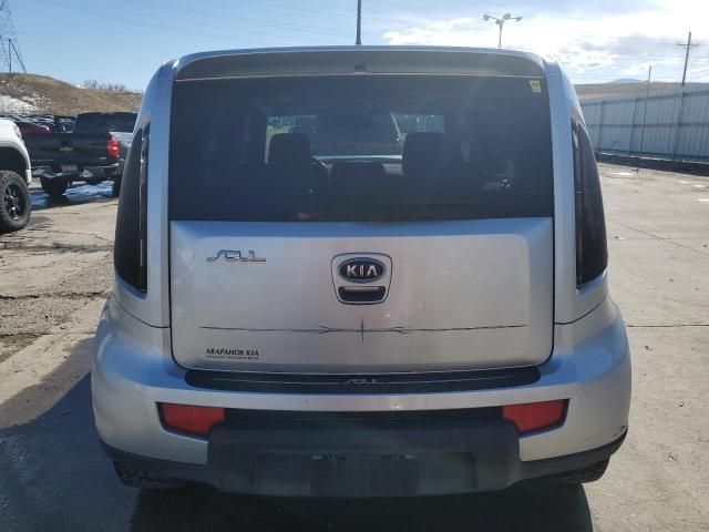 2010 KIA Soul +