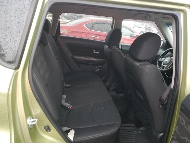 2013 KIA Soul +