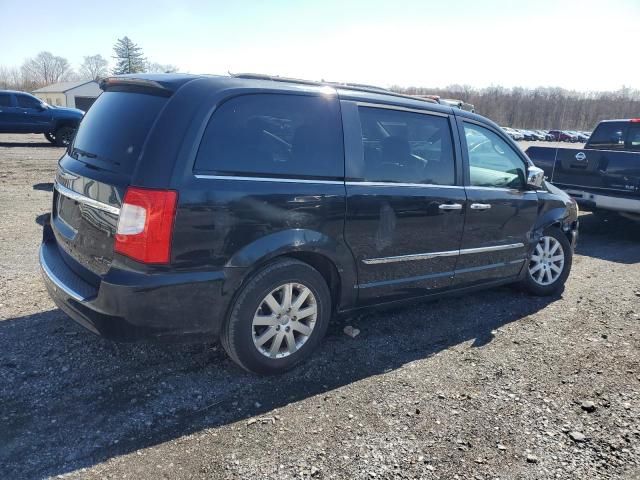 2012 Chrysler Town & Country Touring L