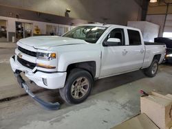 Camiones salvage sin ofertas aún a la venta en subasta: 2017 Chevrolet Silverado K1500 LT