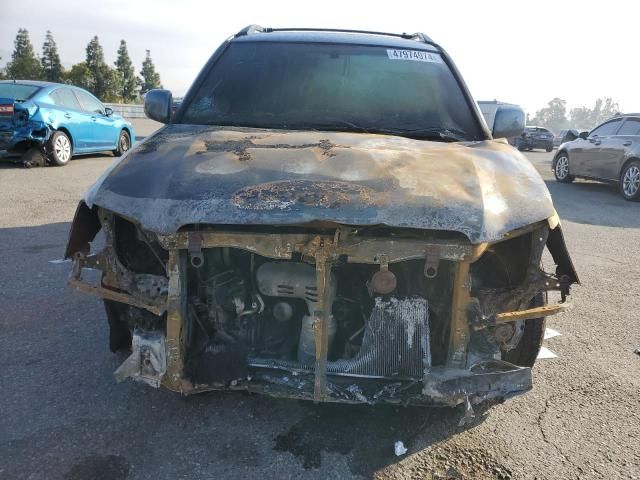 2004 Toyota Highlander Base