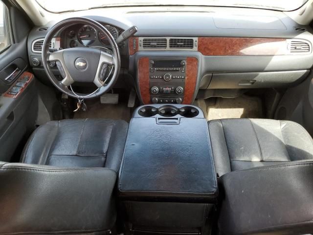 2013 Chevrolet Avalanche LS