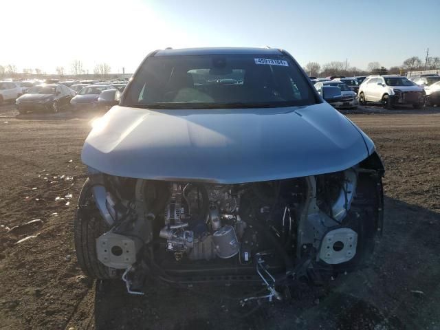 2023 Chevrolet Traverse LT