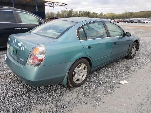 2002 Nissan Altima Base