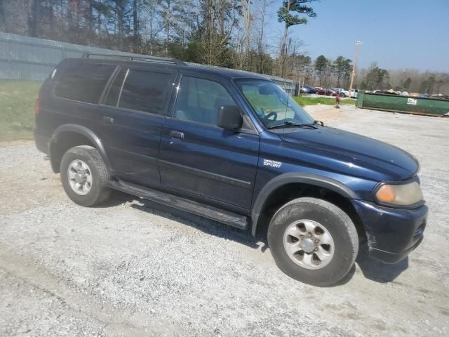 2002 Mitsubishi Montero Sport ES