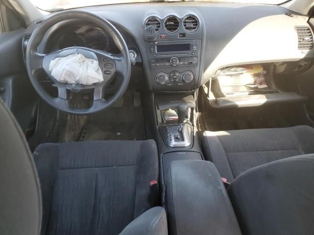 2010 Nissan Altima Base