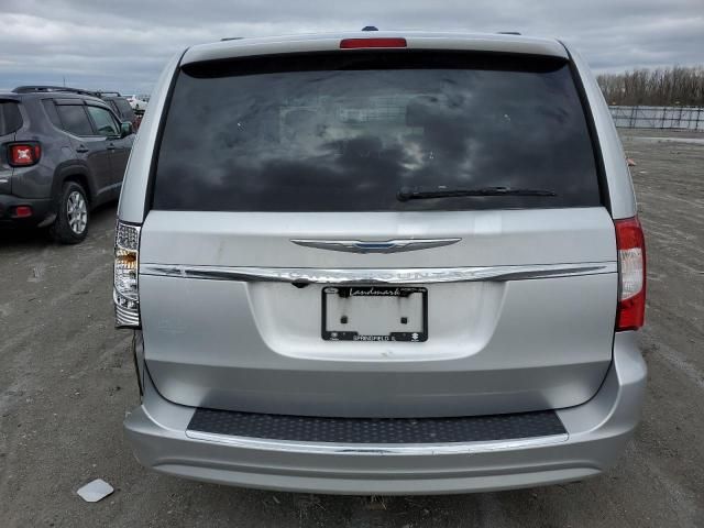 2012 Chrysler Town & Country Touring