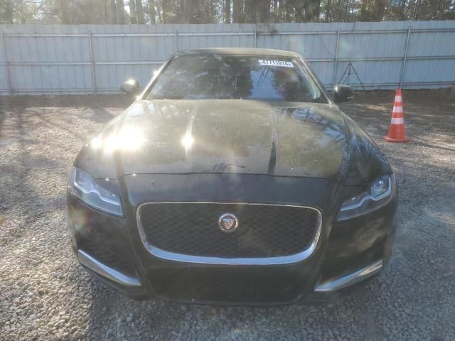 2016 Jaguar XF Prestige