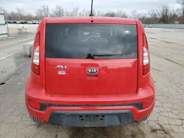 2013 KIA Soul +