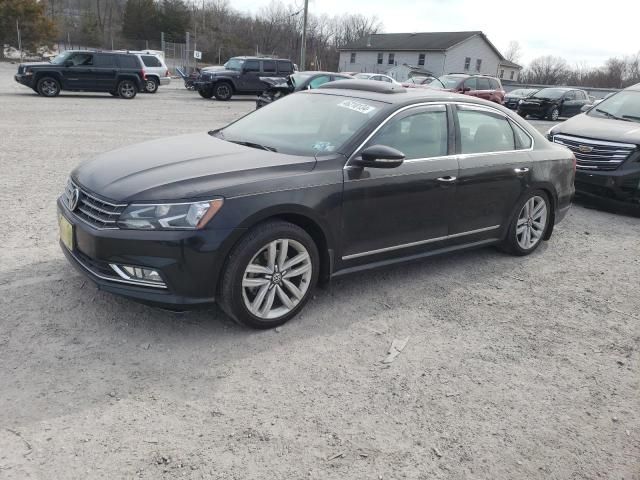 2016 Volkswagen Passat SEL