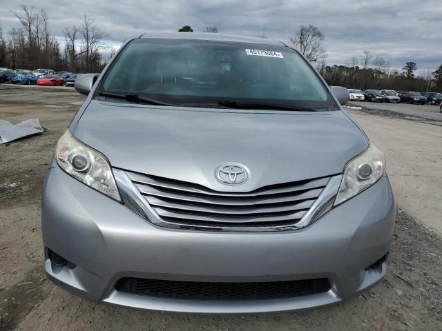 2015 Toyota Sienna LE