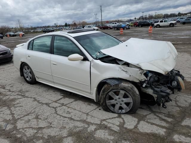 2004 Nissan Altima Base