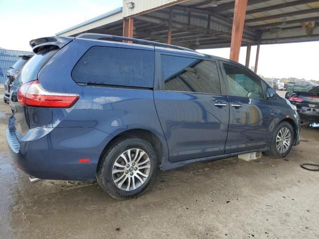 2019 Toyota Sienna XLE